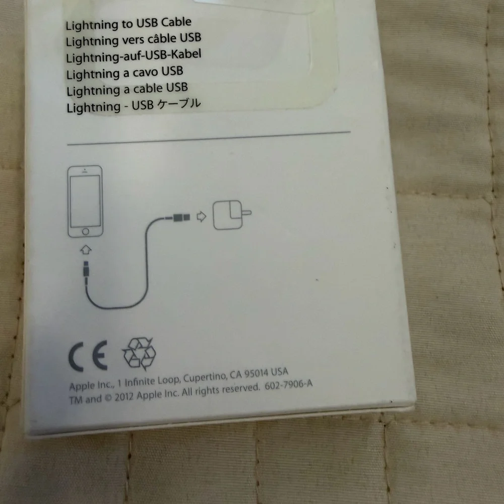 Apple genuine lightning